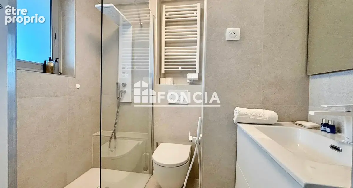 Appartement Marina Baie des Anges de 95.55m2 - Vue Port et mer - photo 7
