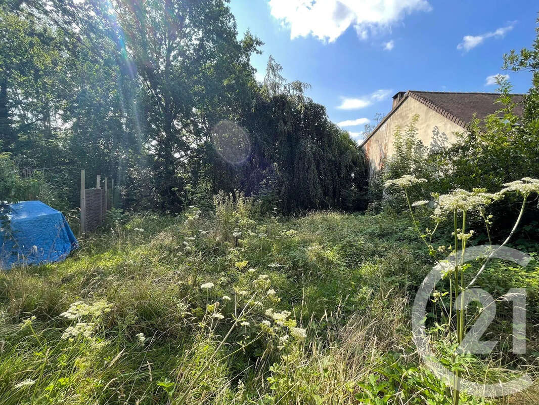 Terrain 665 m² à Montge-En-Goele  - photo 2