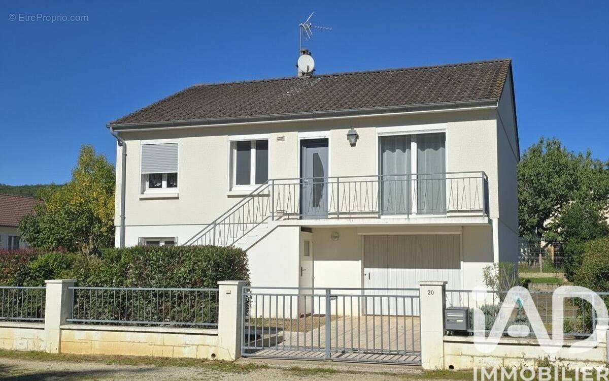 Photo 1 - Maison à SAINT-AMAND-MONTROND