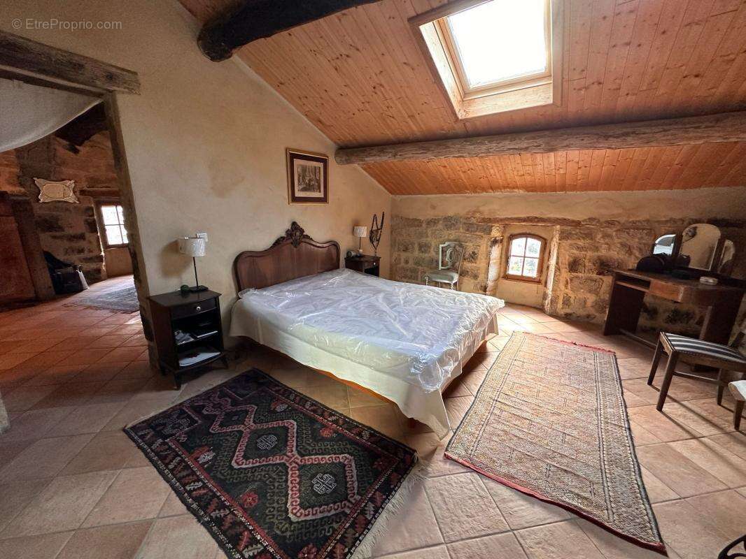 Maison en pierre avec terrasse - photo 10