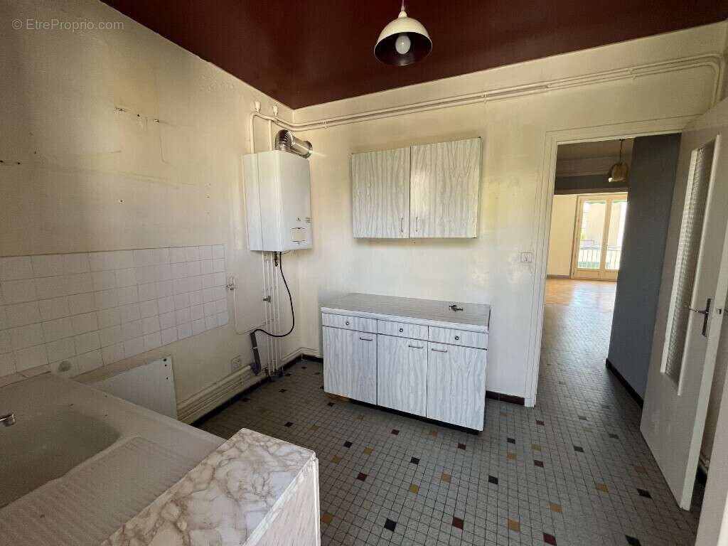 Appartement 85 m² à Vichy  - photo 3