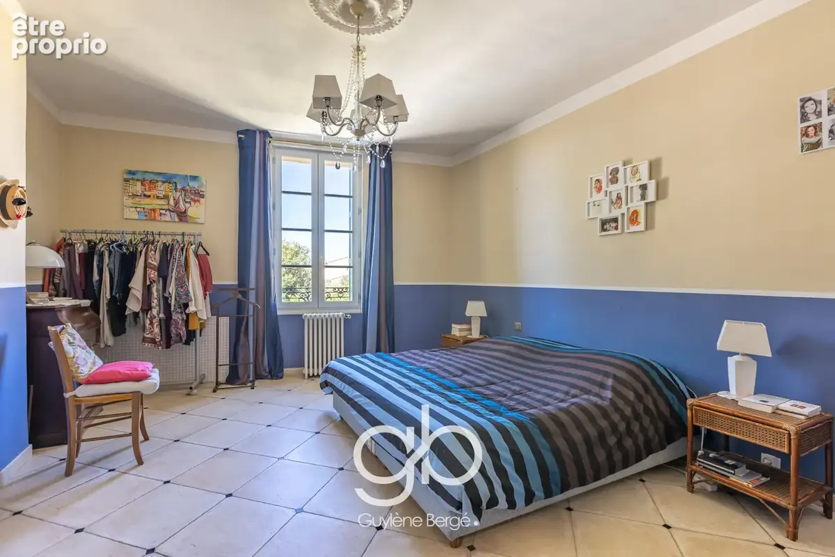 Maison 145 m2 5 pièces -  Terrasse - Garage - Centre ville LANSARGUES - photo 10