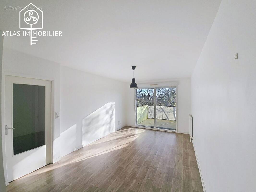 Appartement à VEZIN-LE-COQUET