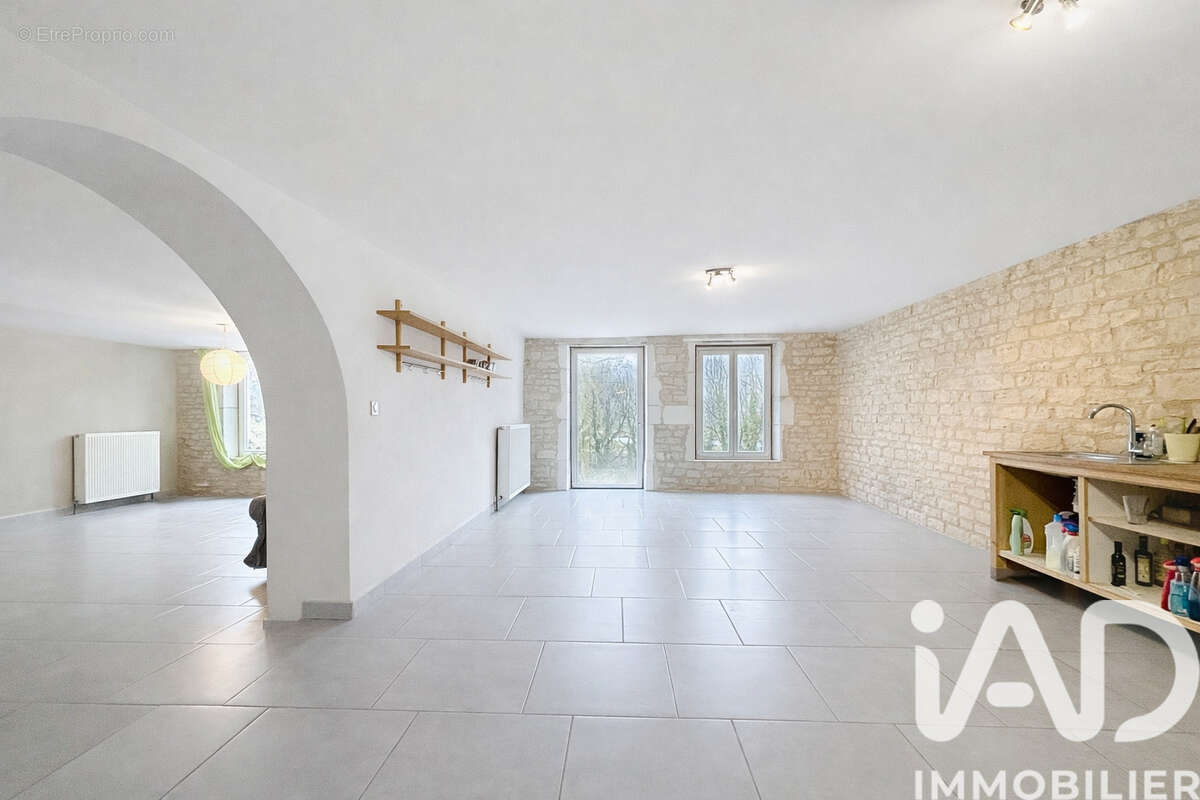 Maison 246 m² à Void-Vacon  - photo 6