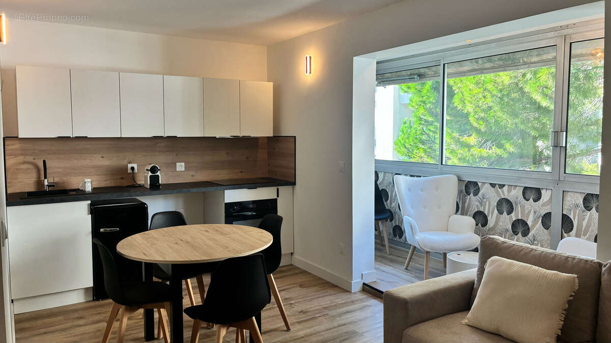 Appartement à MARSEILLE-8E