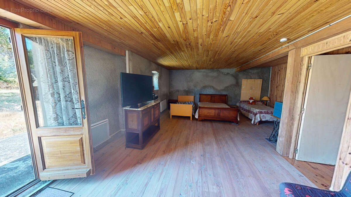 Ferme en pierres crépies sur terrain attenant et non attenant - photo 15