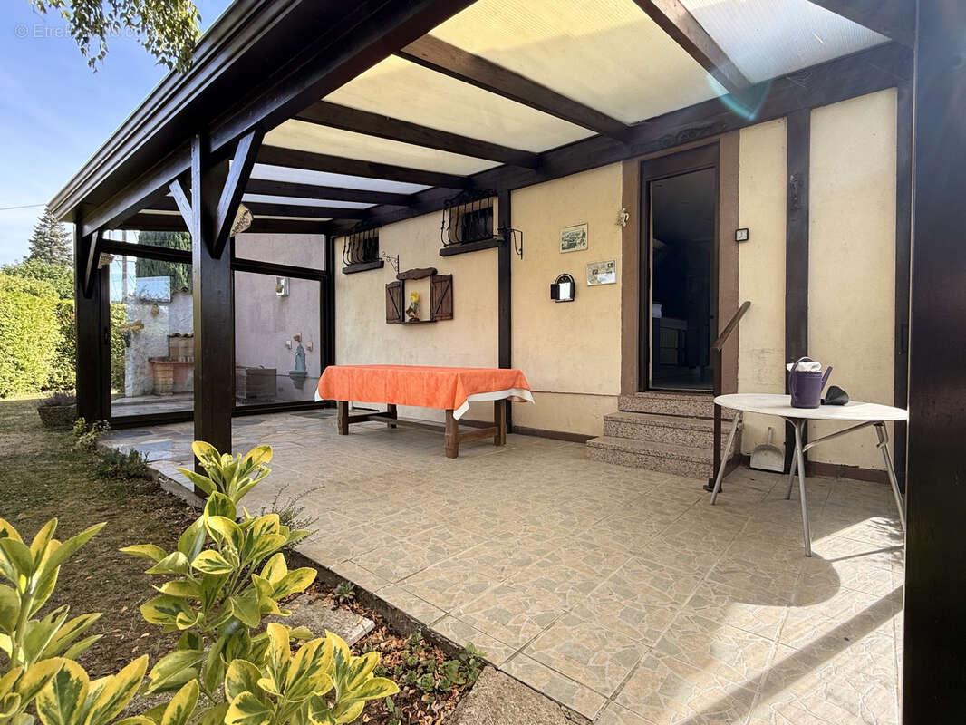 Maison à LESSY