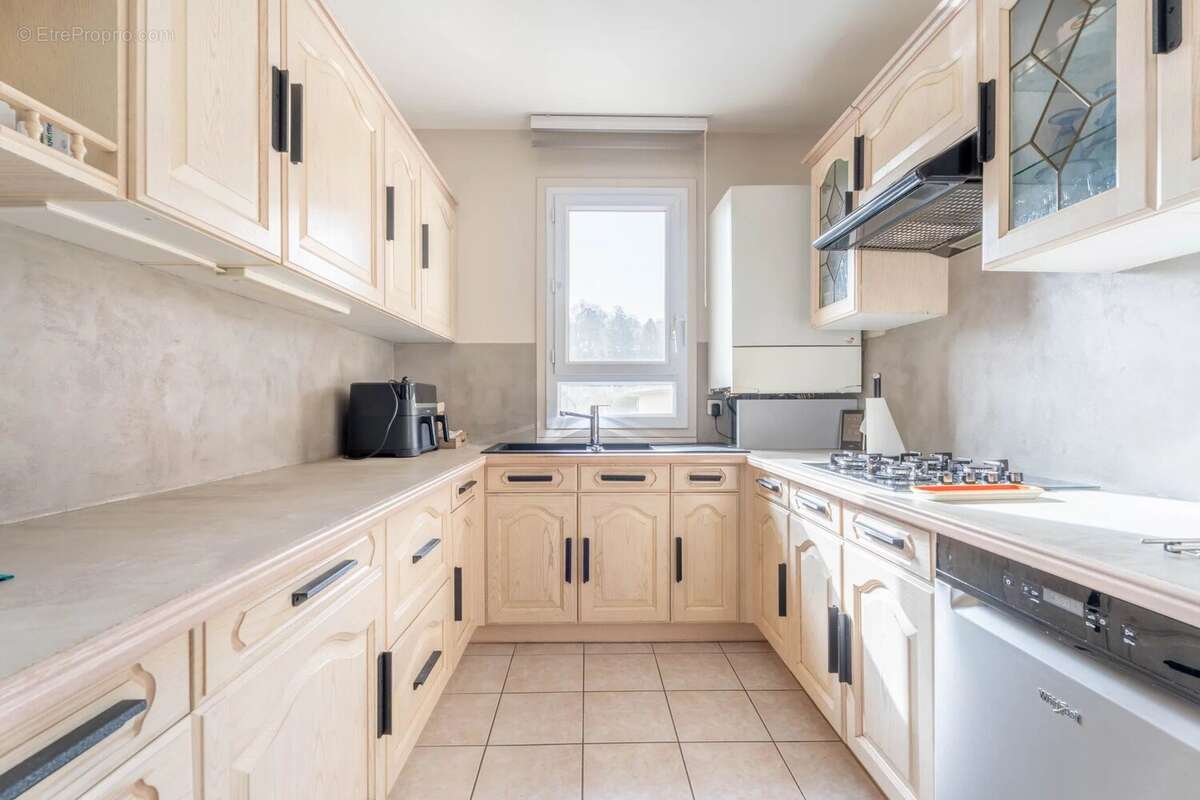 Appartement à MARENNES
