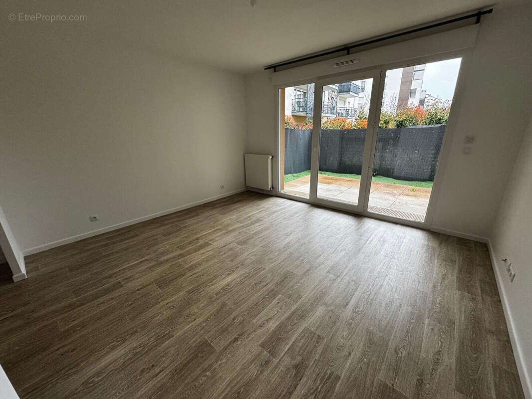 Appartement à SAINT-FARGEAU-PONTHIERRY