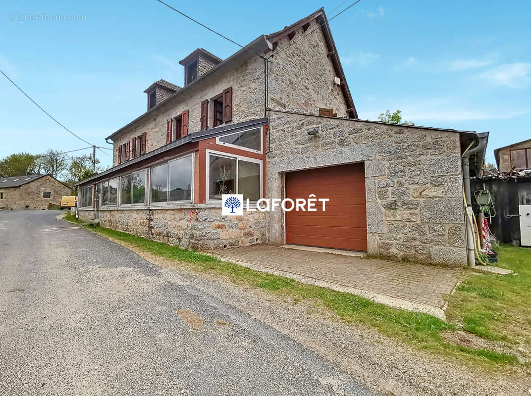 Maison Les Monts Verts 5 pièce(s) 110 m2 - photo 2