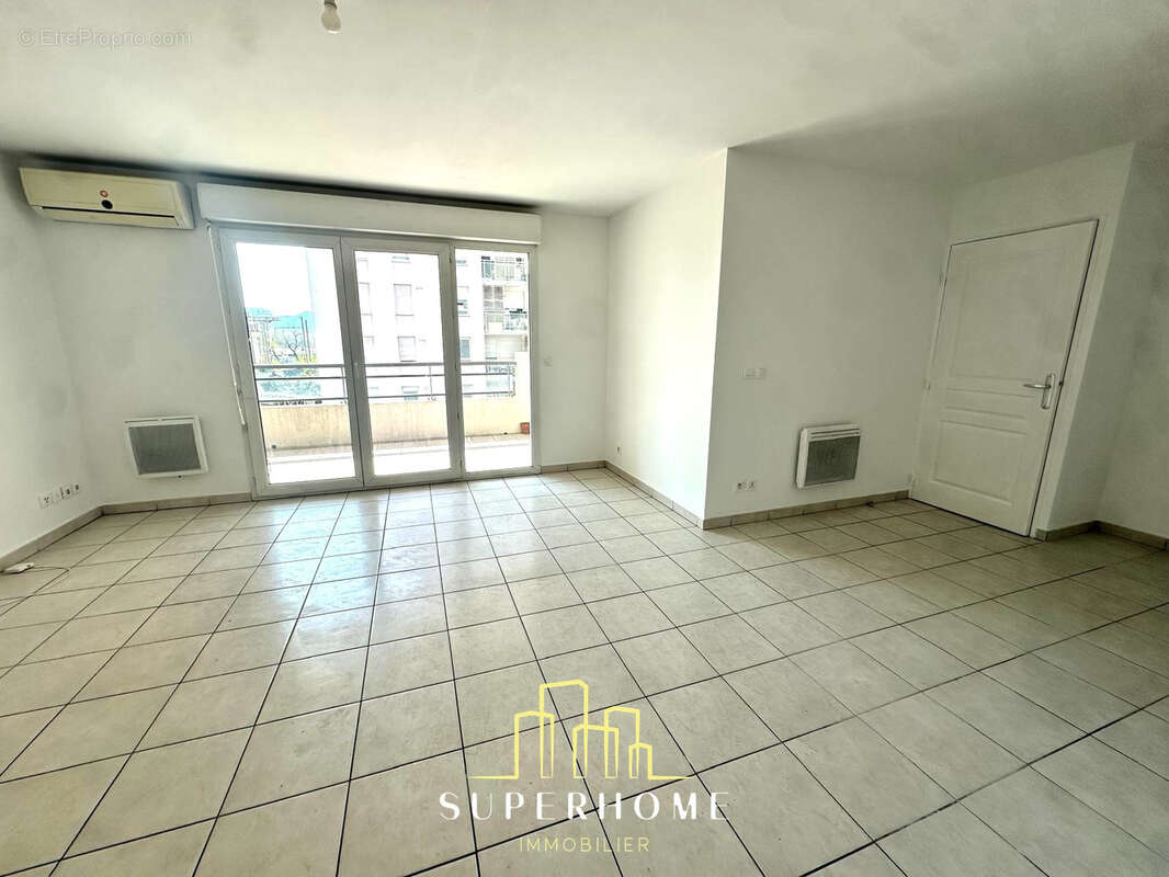 Appartement à MARSEILLE-10E