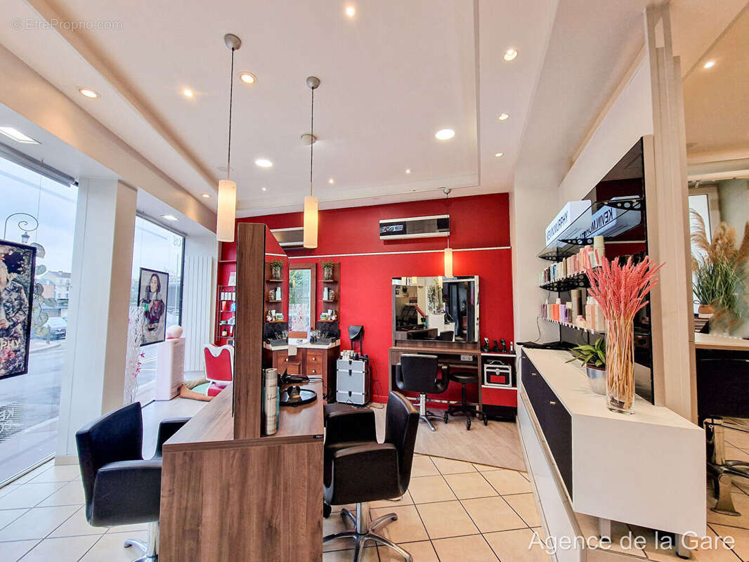 Commerce à MAISONS-LAFFITTE