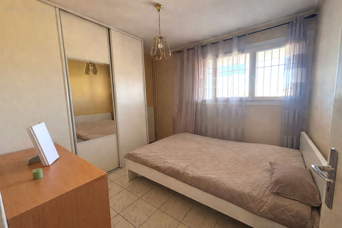 Appartement à MARSEILLE-11E