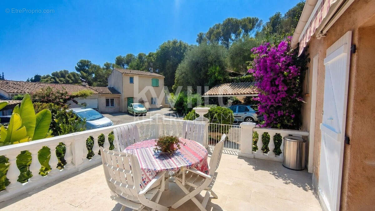 Maison à VALLAURIS