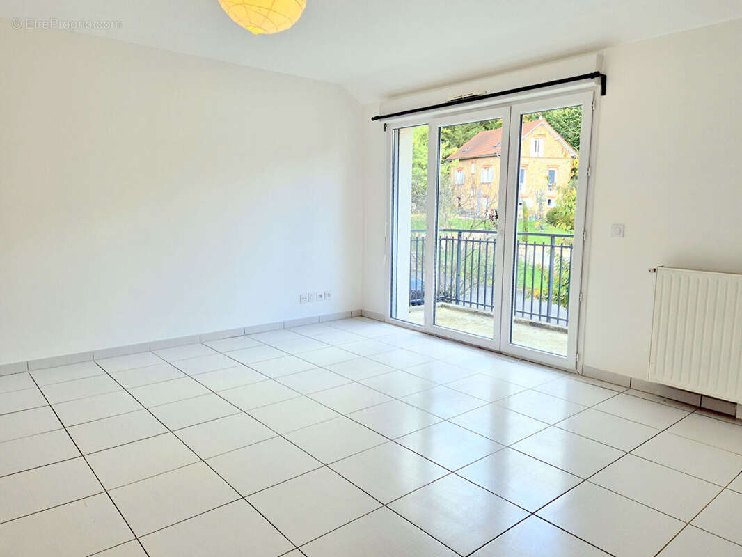 Appartement à ELANCOURT