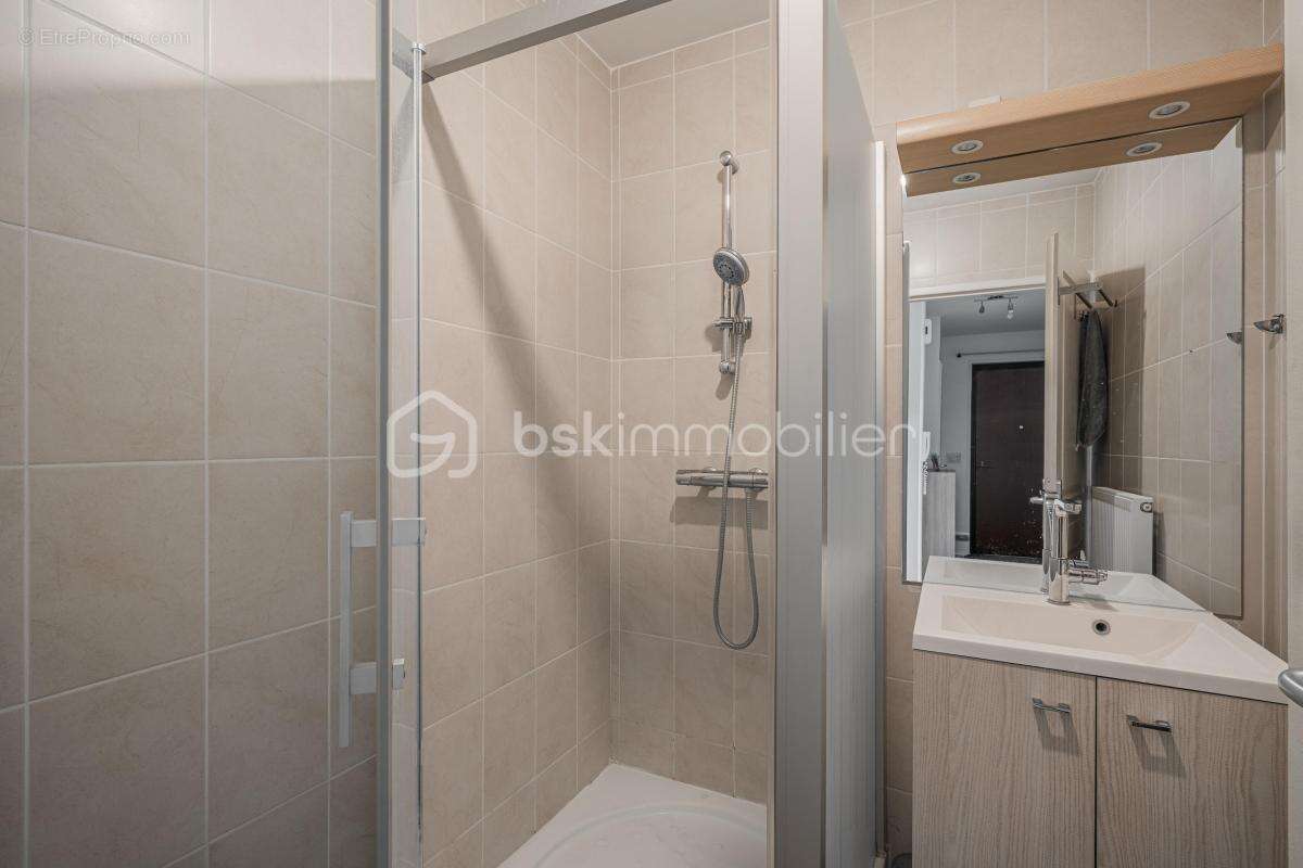 T3 de 71 m² avec terrasse plein sud, balcon et garage – Albens - photo 9