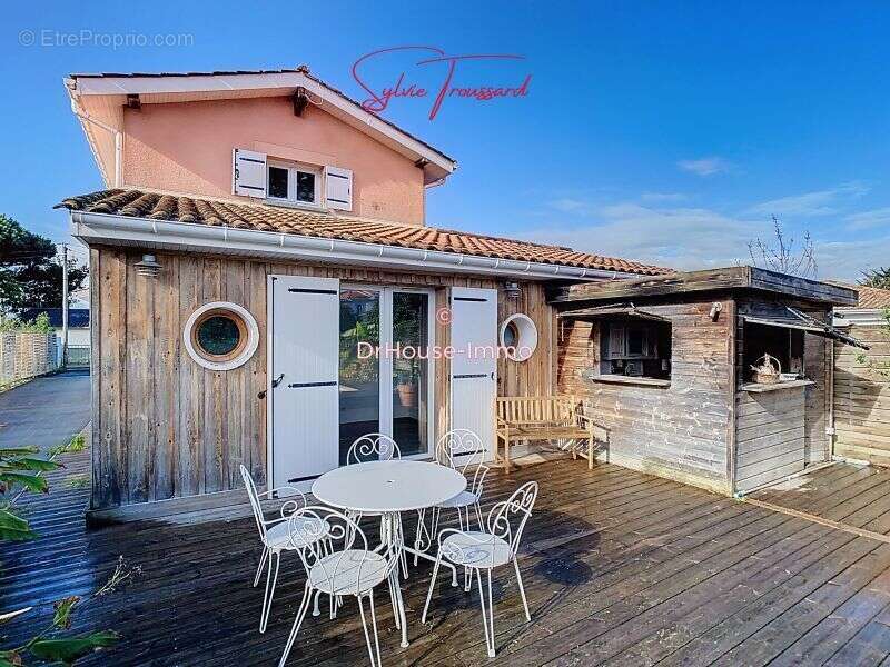 Maison 155 m² à Gujan-Mestras  - photo 10