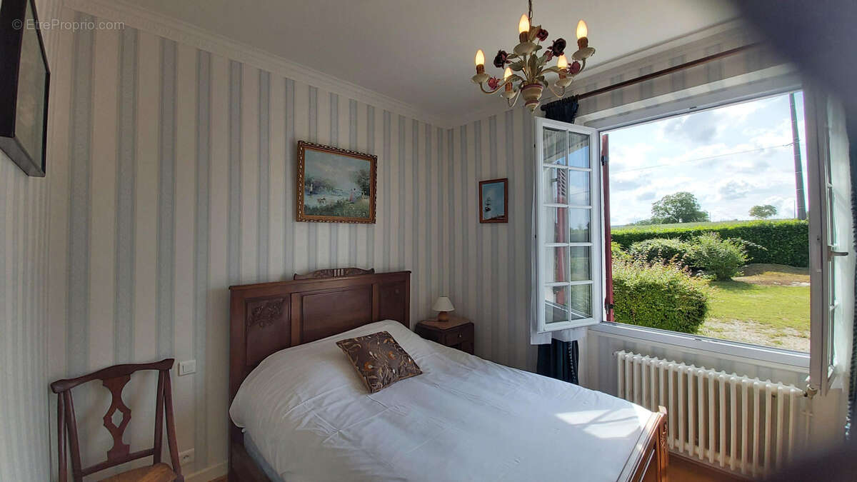 Maison à BOURDEILLES