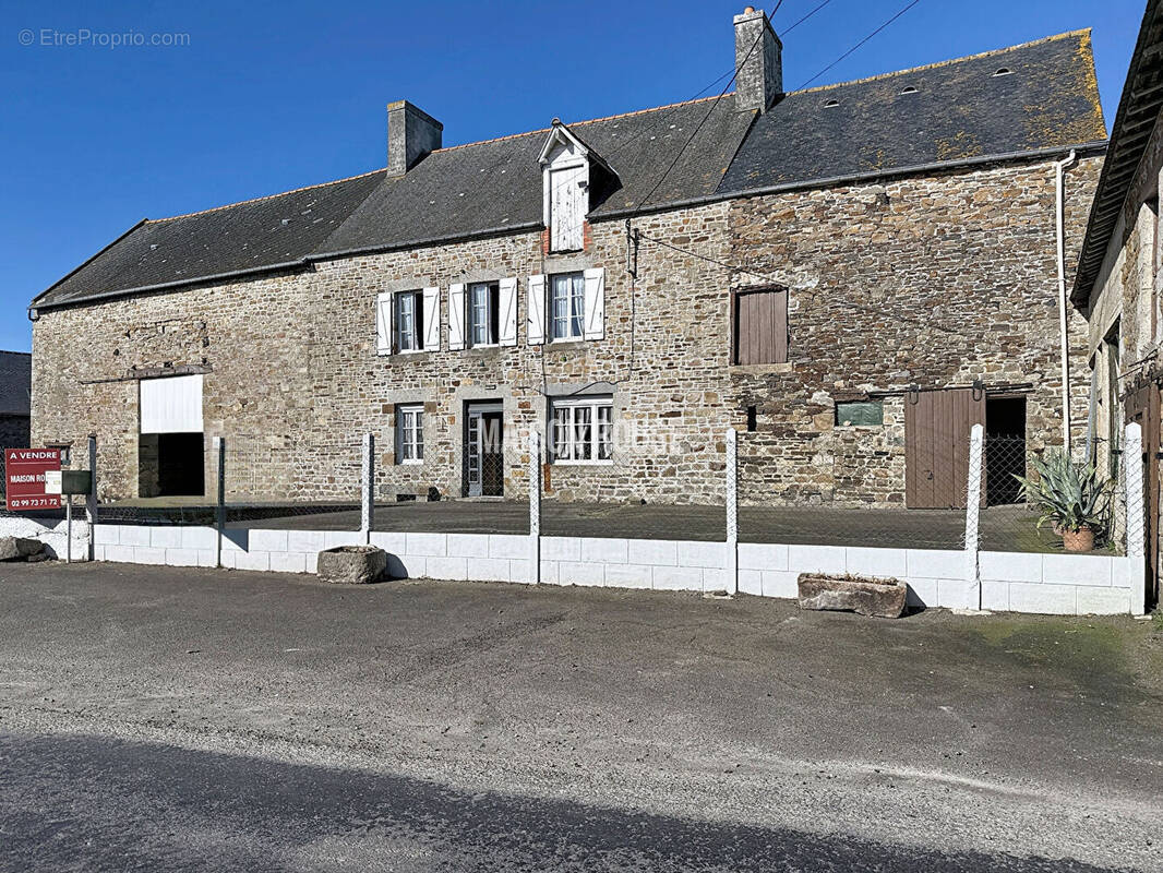 Maison à MONT-DOL