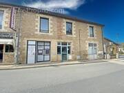 Commerce à LE BUISSON-DE-CADOUIN