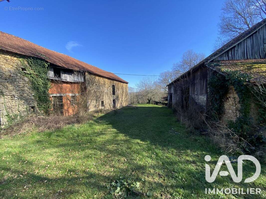 Photo 8 - Maison à SALLES-DE-BELVES