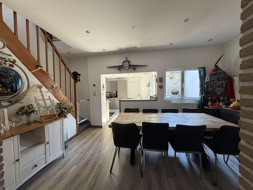 Maison de ville rénovée au coeur de petite Synthe - photo 2
