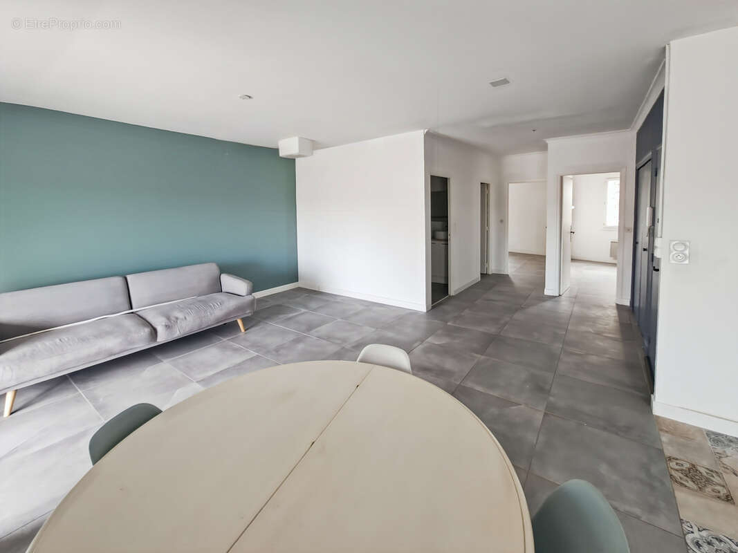 Appartement à PUISSERGUIER