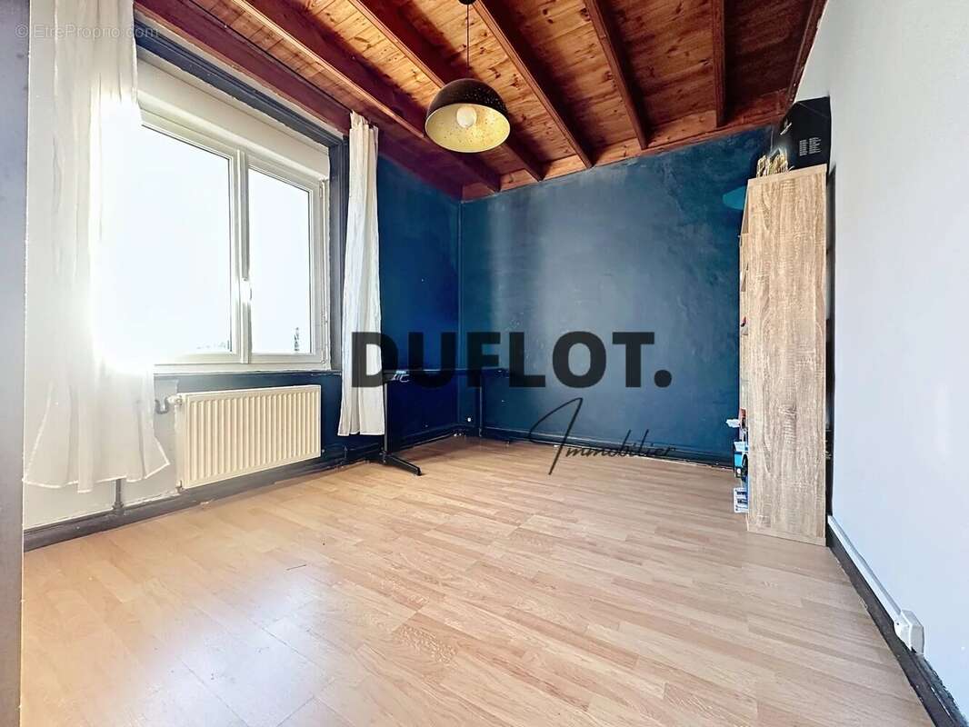 Maison à BEAURAINVILLE