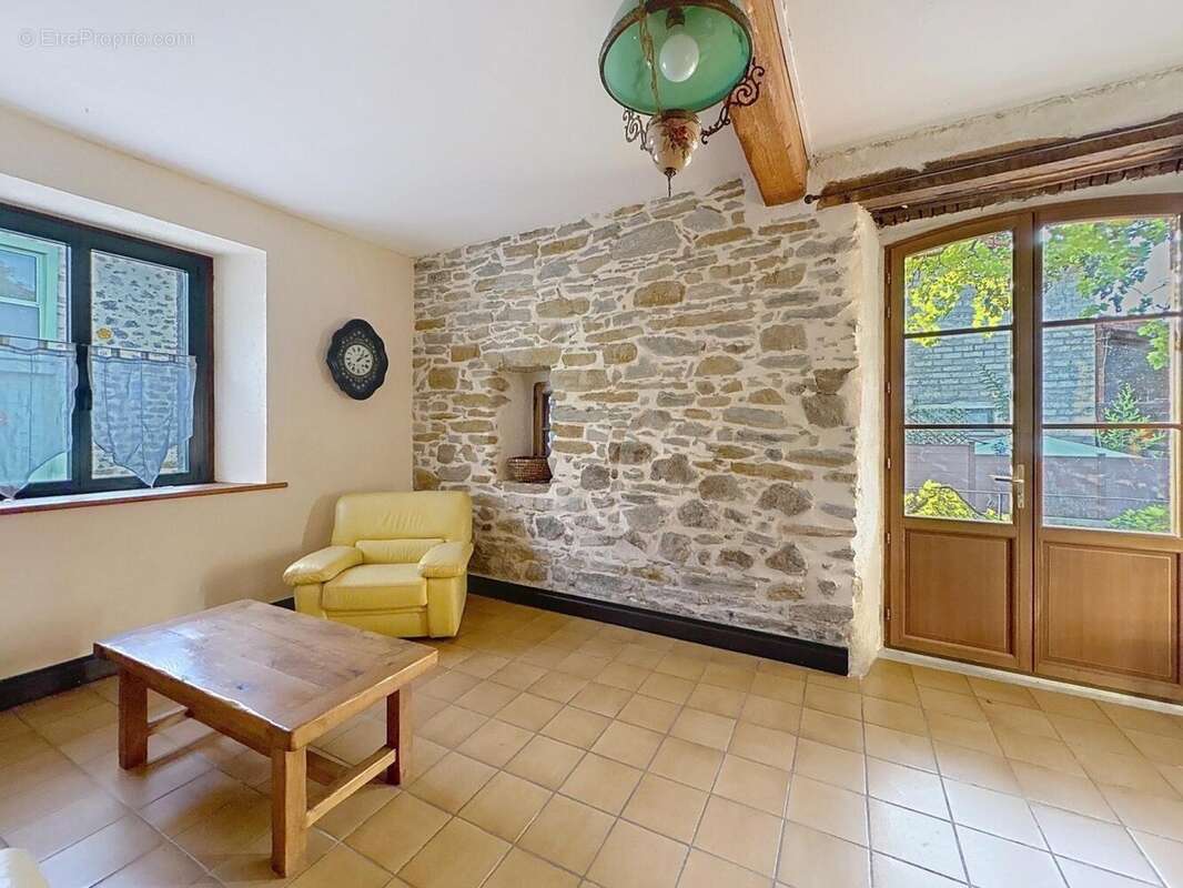 Photo 2 - Maison à SAINT-PAUL-DE-JARRAT