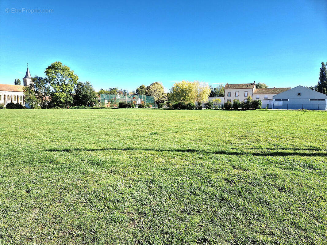 Terrain à SAINT-LOUP