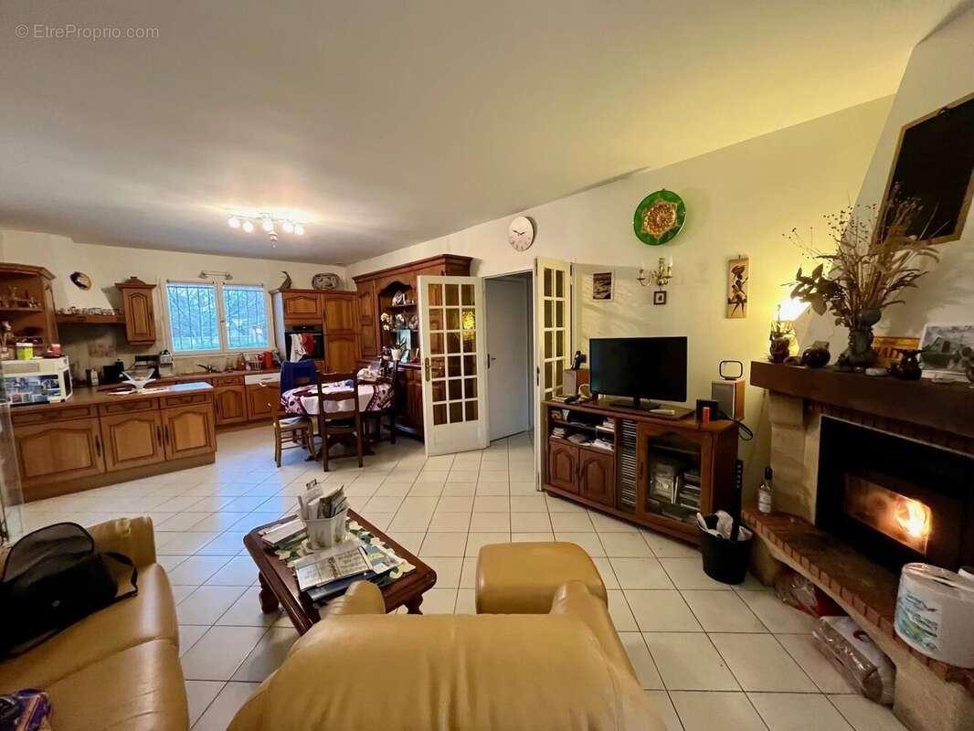 Maison à CASTRES-GIRONDE