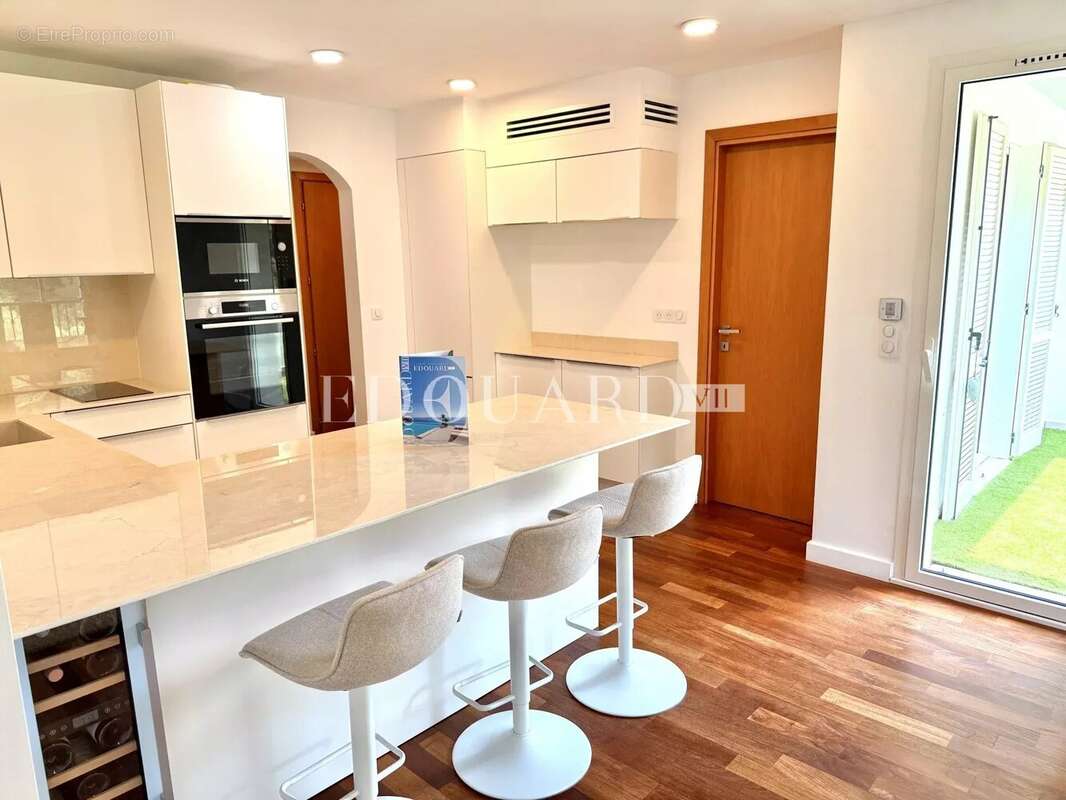 Appartement à BEAUSOLEIL