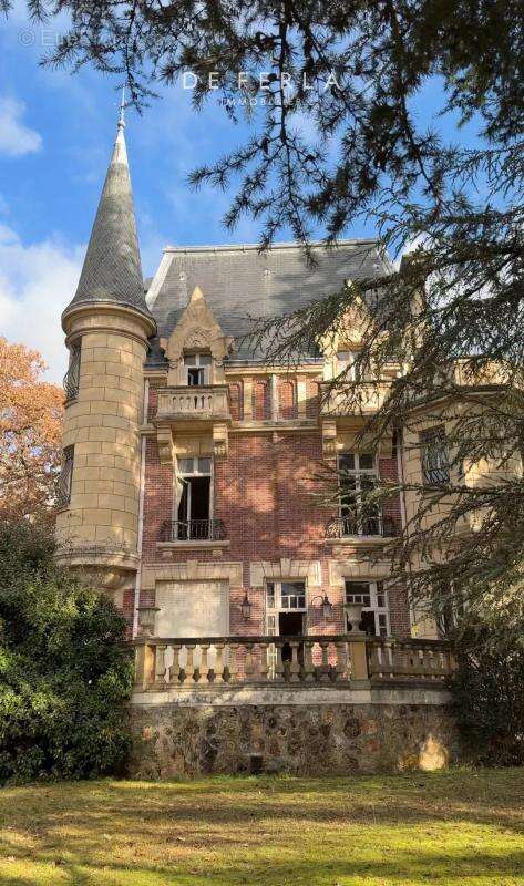 Le Vésinet – Propriété de Prestige à Vendre - photo 2
