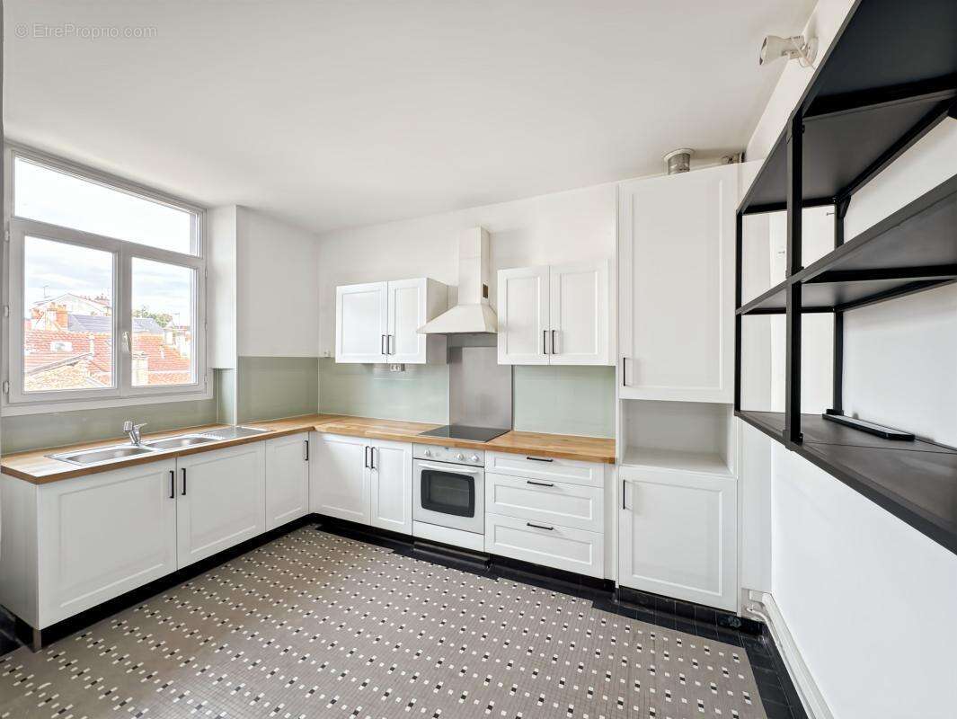 À VENDRE – Appartement de caractère de 130 m² – Centre-ville de Périgueux - photo 2