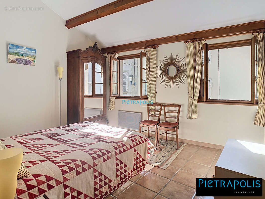 Maison à MONTMERLE-SUR-SAONE