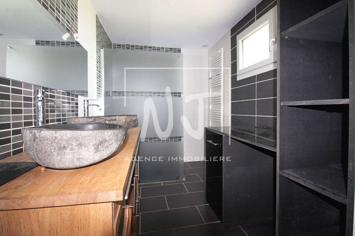 Maison à MOZE-SUR-LOUET