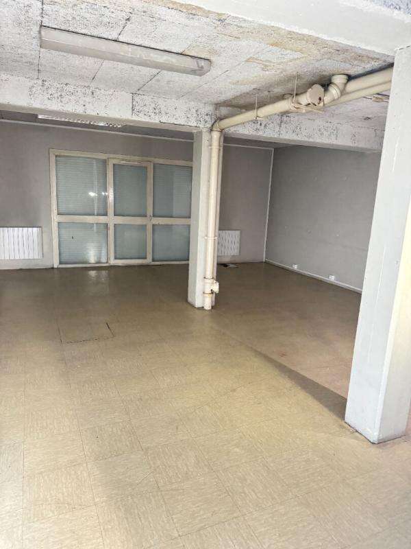 À vendre ? Local commercial de 56,36 m² à Bron (69) - photo 2