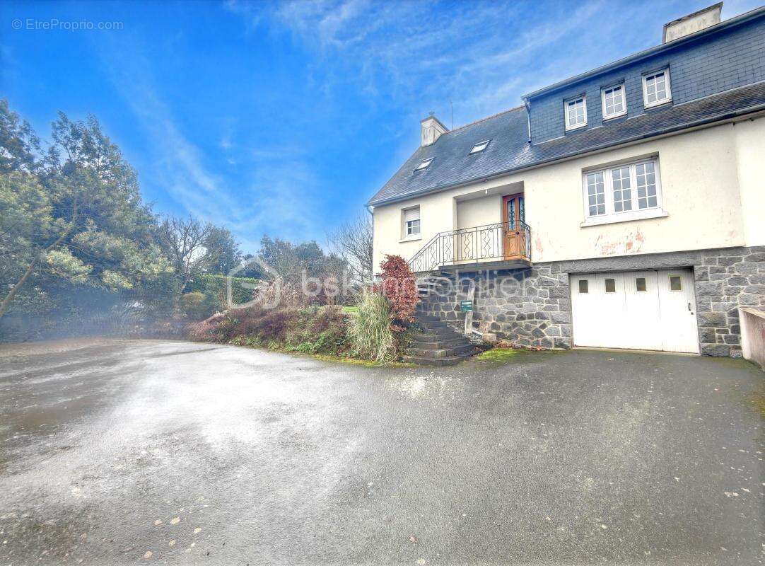  À Vendre – Maison Familiale à Paimpol, à Proximité du Port et des Plages  - photo 2