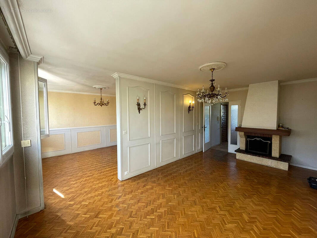 Appartement à MARSEILLE-15E