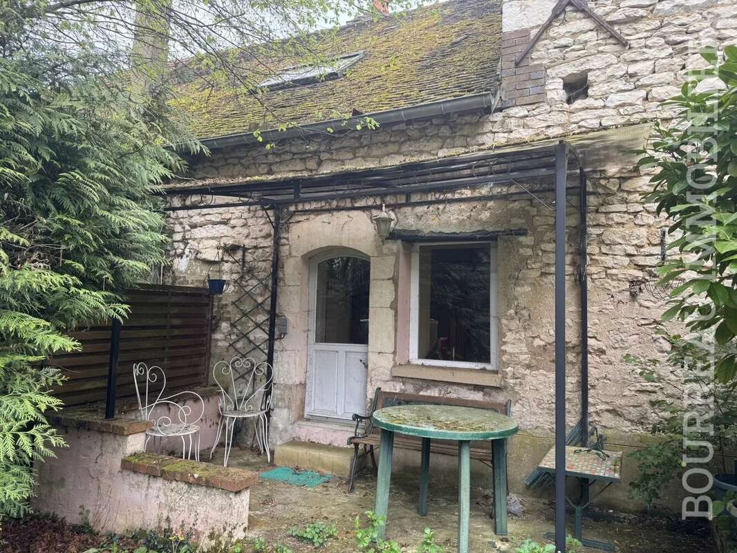 Maison à CHASSY