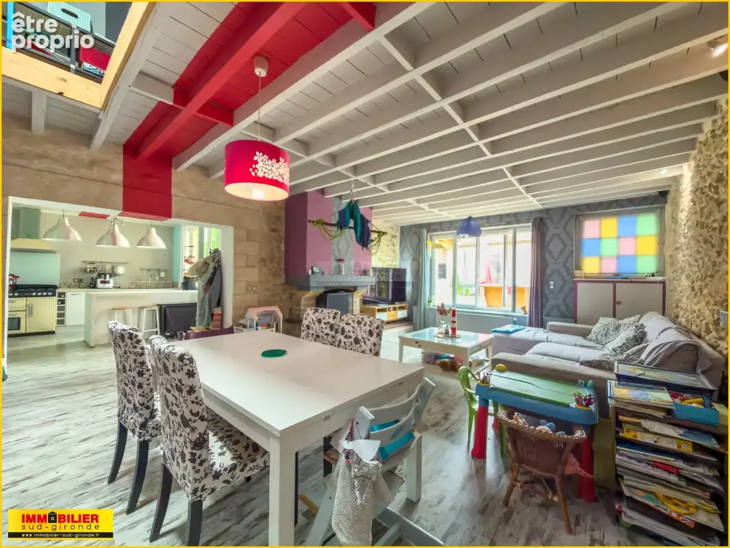 Maison de famille en pierre, rénovée avec caractère - photo 10