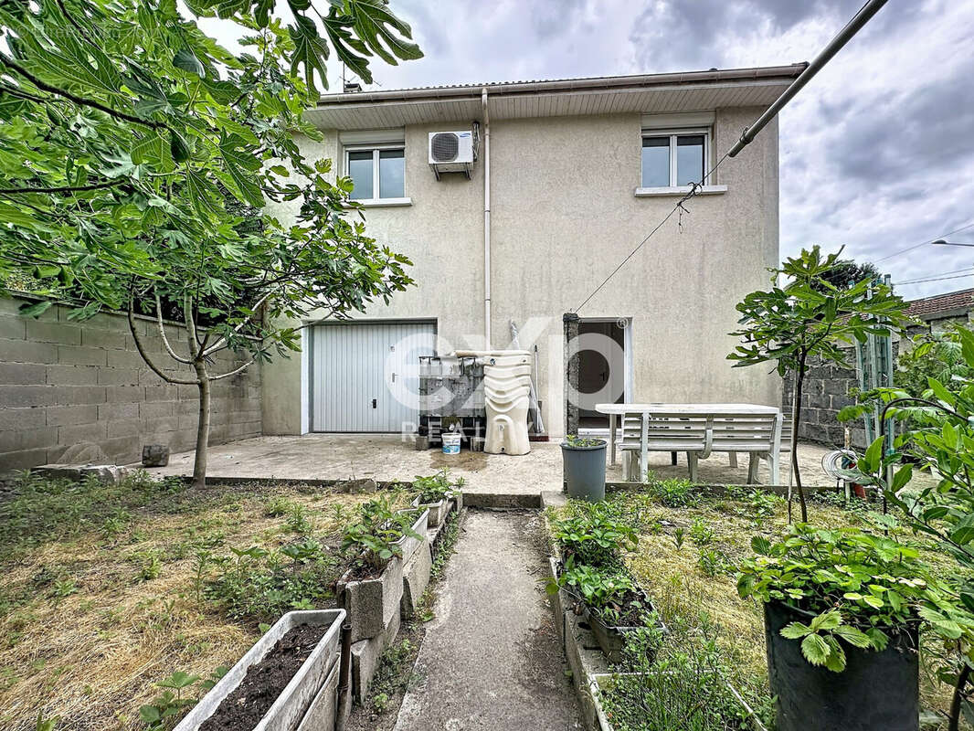 Maison à SAINT-DENIS