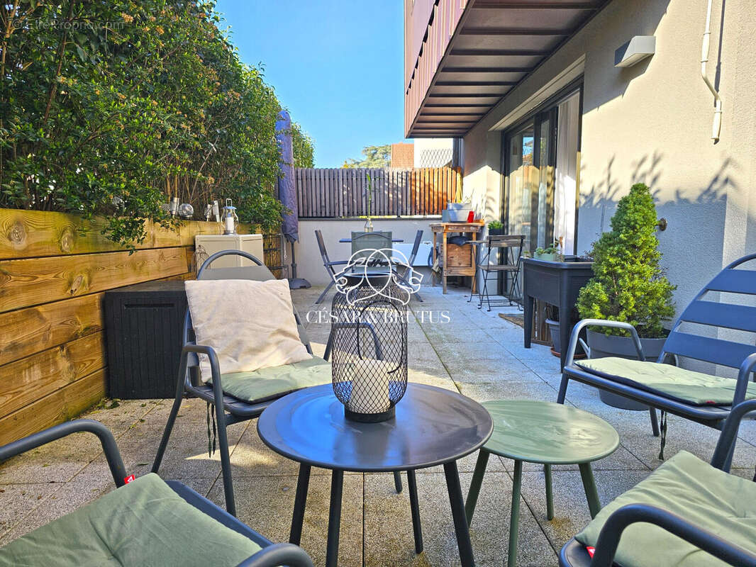 Appartement à TASSIN-LA-DEMI-LUNE