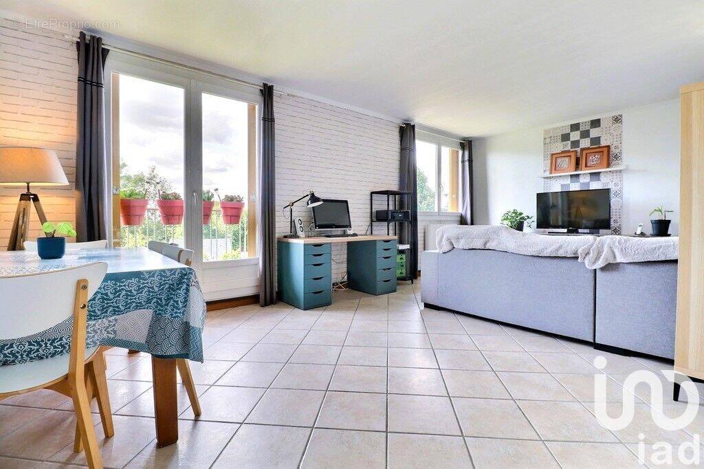 Photo 1 - Appartement à THORIGNY-SUR-MARNE