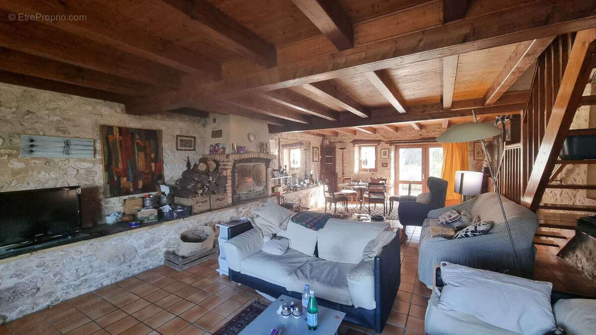 Maison à CAZES-MONDENARD