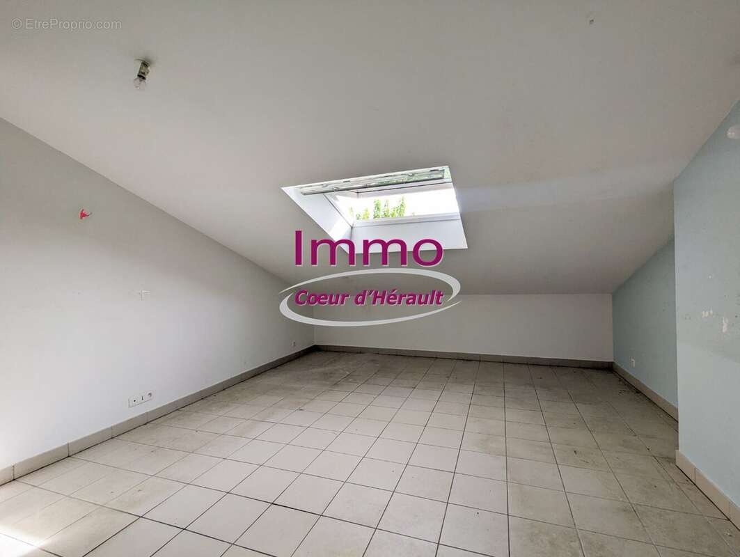 Maison à MONTPEYROUX