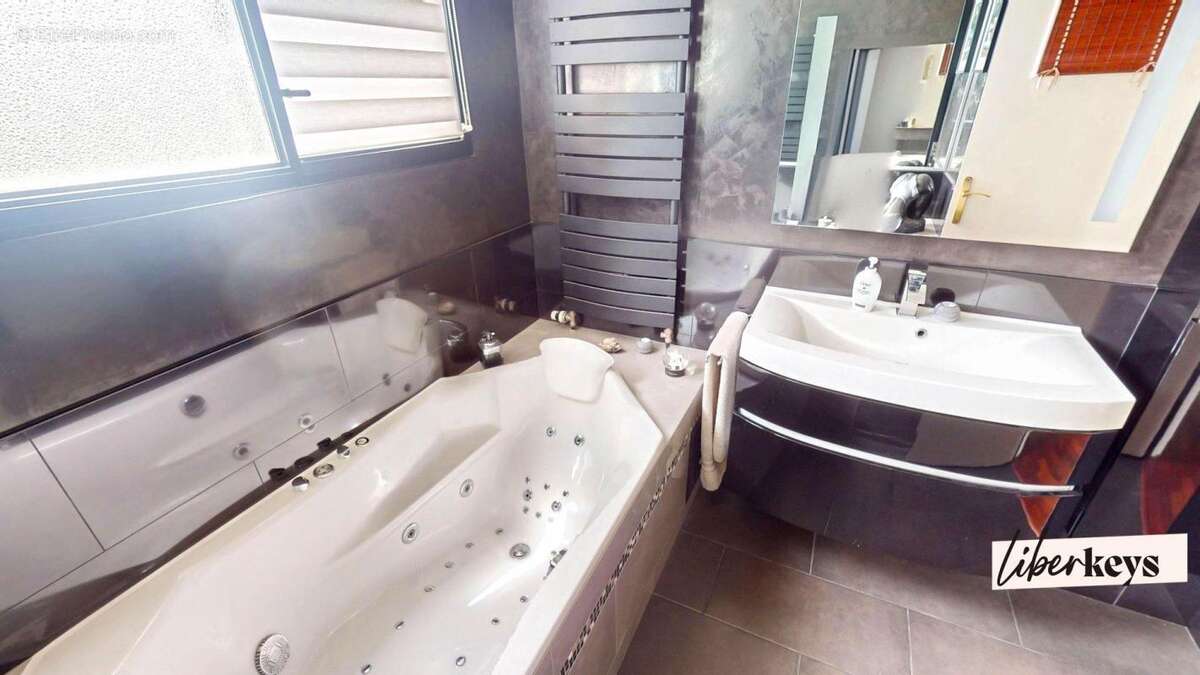 Appartement à MAISONS-LAFFITTE