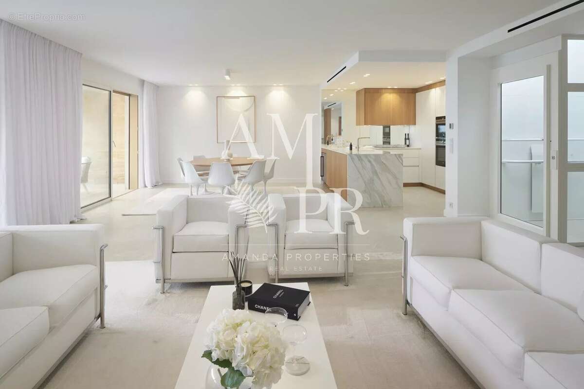 Cannes Californie - Toit terrasse  de 143 m2 - Solarium de 145m2  Vue mer panoramique - photo 3