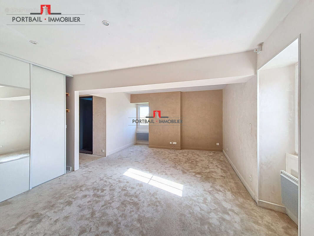 Maison 160 m² à Libourne  - photo 7