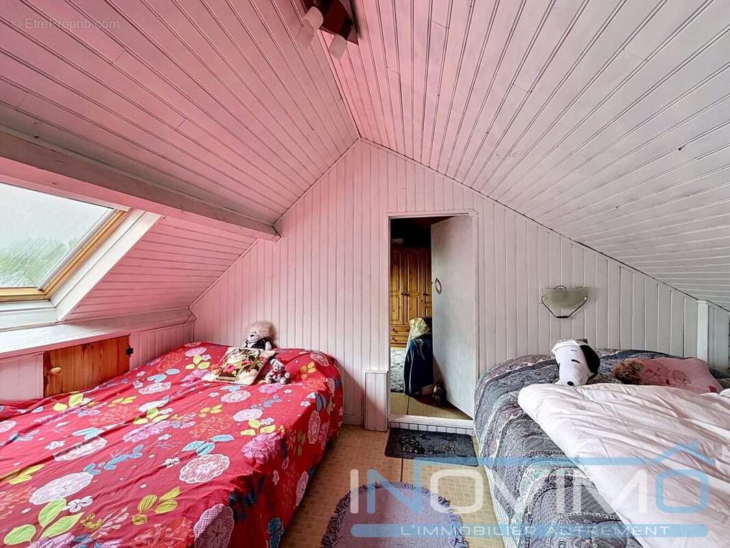 Maison à OYE-PLAGE